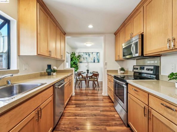 589 Evangeline Way, Hayward CA 94544