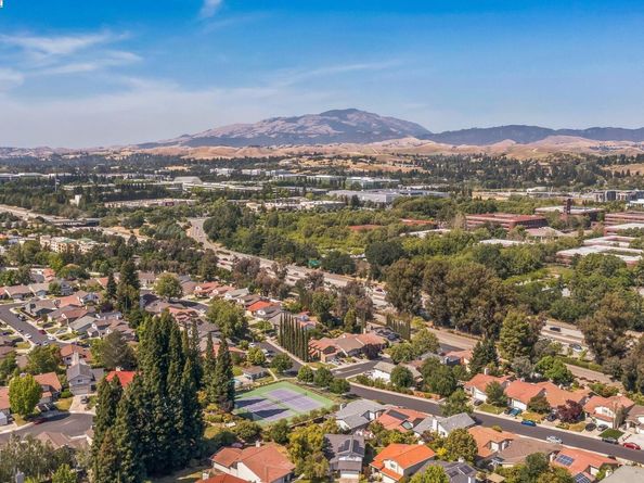 2740 Mohawk Cir, San Ramon CA 94583