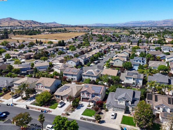 345 Ronan Ave, Gilroy CA 95020