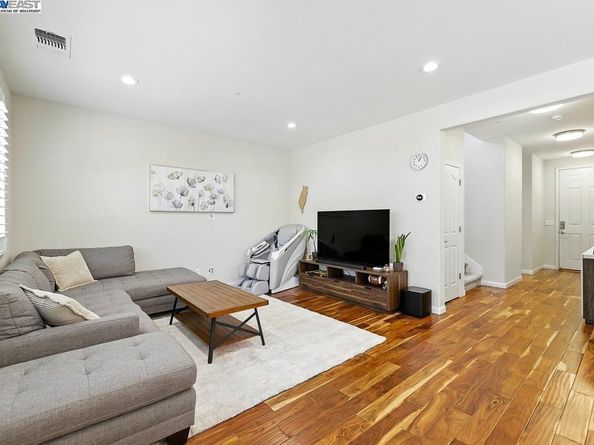 345 Ronan Ave, Gilroy CA 95020
