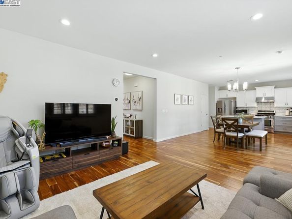 345 Ronan Ave, Gilroy CA 95020