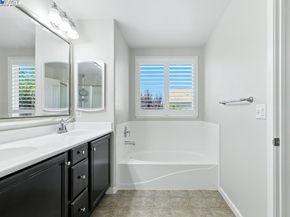 345 Ronan Ave, Gilroy CA 95020