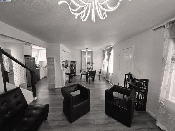 10468 West Court, Oakland CA 94603