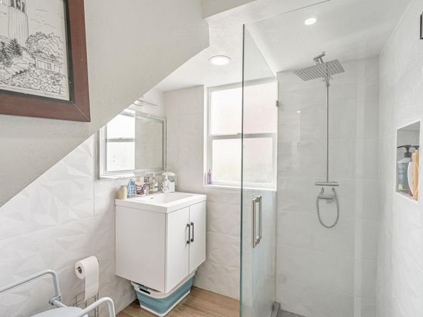 10468 West Court, Oakland CA 94603
