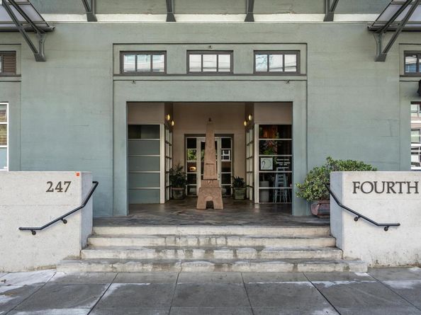 247 4Th St 202, Oakland CA 94607