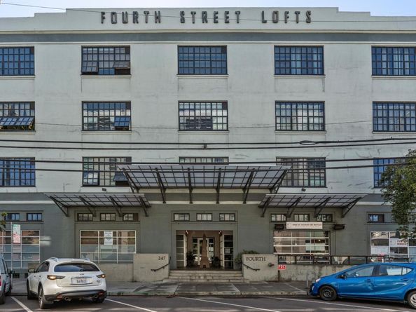 247 4Th St 202, Oakland CA 94607