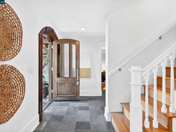 1206 Rimer Dr, Moraga CA 94556