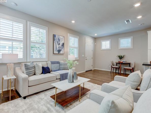1513 Sylvia St, Hayward CA 94545