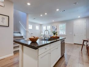 1513 Sylvia St, Hayward CA 94545