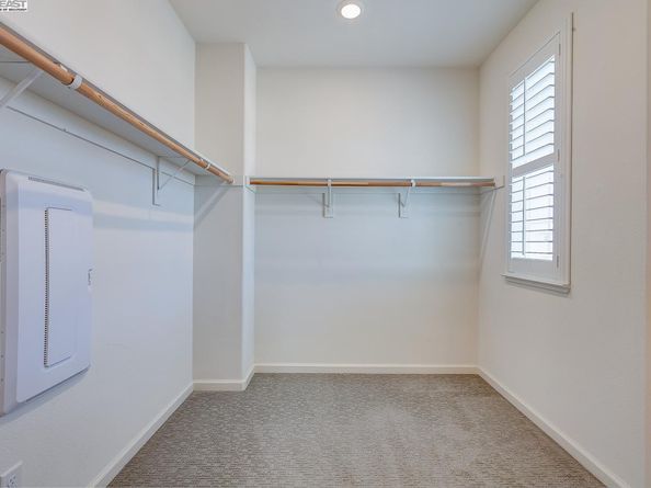1513 Sylvia St, Hayward CA 94545