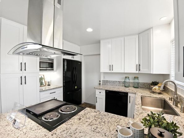 102 Rolling Green Cir, Pleasant Hill CA 94523