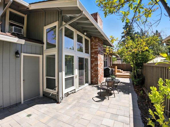 102 Rolling Green Cir, Pleasant Hill CA 94523