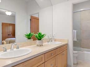 50 Pine Hills Ct, Oakland CA 94611