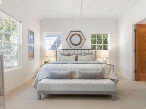 50 Pine Hills Ct, Oakland CA 94611