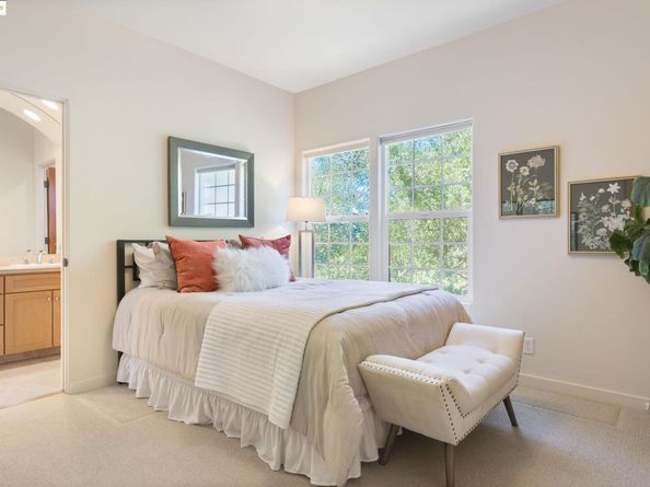 50 Pine Hills Ct, Oakland CA 94611