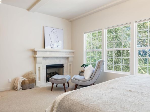 50 Pine Hills Ct, Oakland CA 94611
