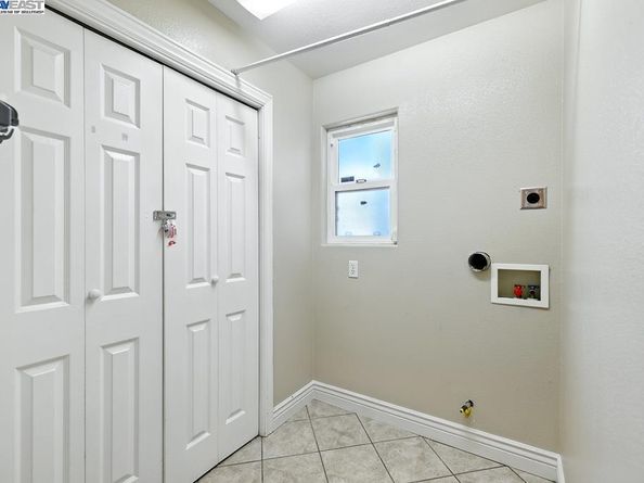 2593 62Nd Ave, Oakland CA 94605