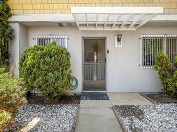 137 Nautilus Ct