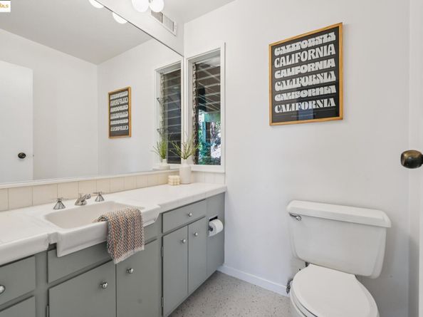 120 Hill Rd, Berkeley CA 94708