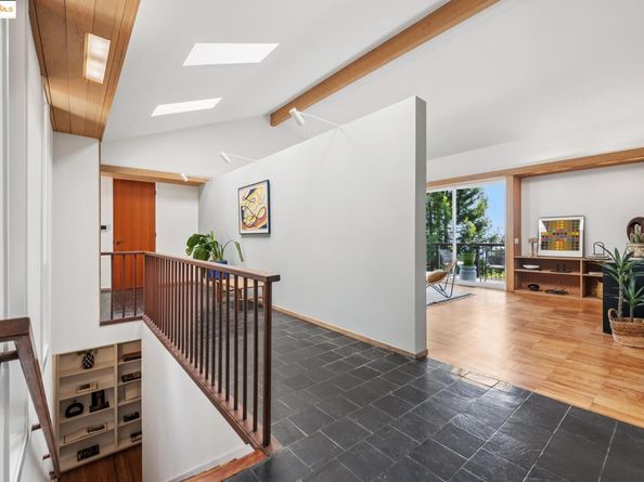 120 Hill Rd, Berkeley CA 94708