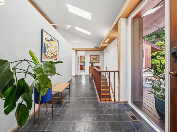 120 Hill Rd, Berkeley CA 94708