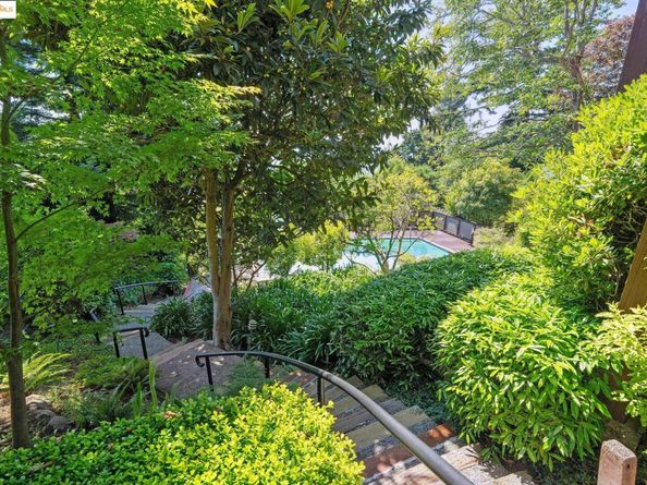 120 Hill Rd, Berkeley CA 94708