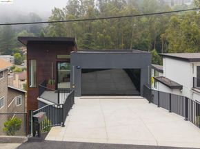 7270 Woodrow Dr, Oakland CA 94611