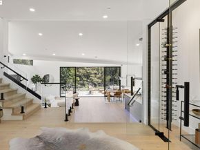 7270 Woodrow Dr, Oakland CA 94611