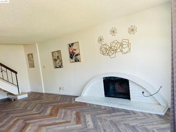 2585 El Portal Dr C, San Pablo CA 94806