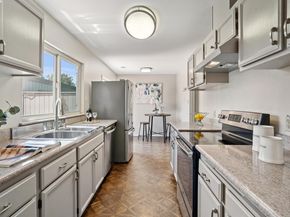 3350 Fir Ave, Alameda CA 94502