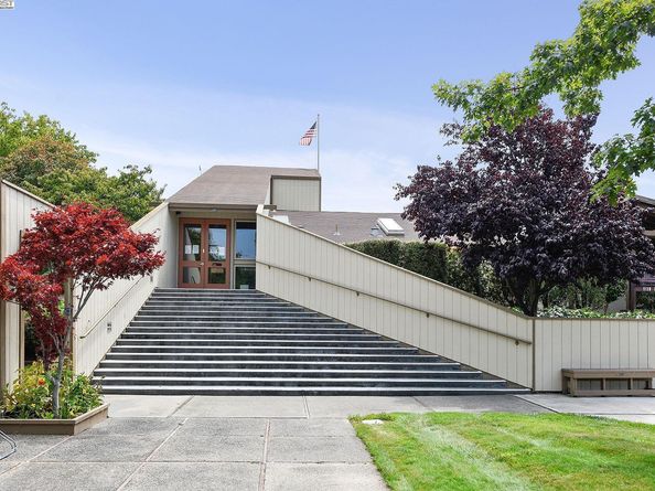 3350 Fir Ave, Alameda CA 94502