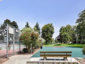 3350 Fir Ave, Alameda CA 94502