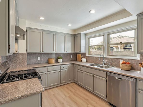 2101 West Avenue 136th, San Leandro CA 94577