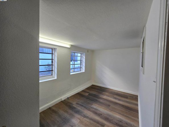 2954 Delaware St, Oakland CA 94602