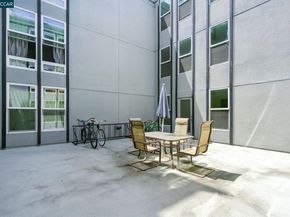 193 Montecito 303, Oakland CA 94607