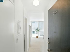 193 Montecito 303, Oakland CA 94607