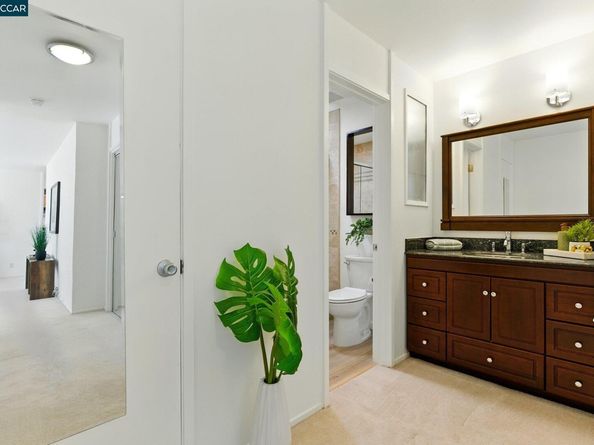 193 Montecito 303, Oakland CA 94607