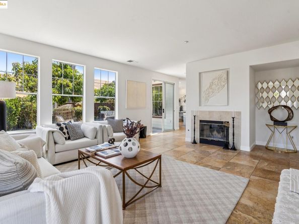 35180 Mount Whitney Ter, Fremont CA 94536