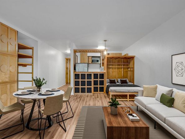 425 Orange St 210, Oakland CA 94610