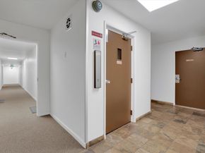425 Orange St 210, Oakland CA 94610