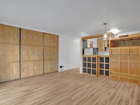 425 Orange St 210, Oakland CA 94610