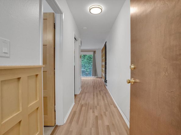 425 Orange St 210, Oakland CA 94610