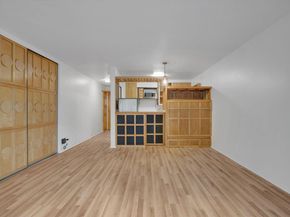 425 Orange St 210, Oakland CA 94610