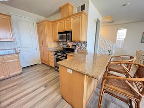 769 Bartlett Ave, Hayward CA 94541