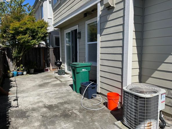 769 Bartlett Ave, Hayward CA 94541