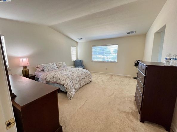 769 Bartlett Ave, Hayward CA 94541