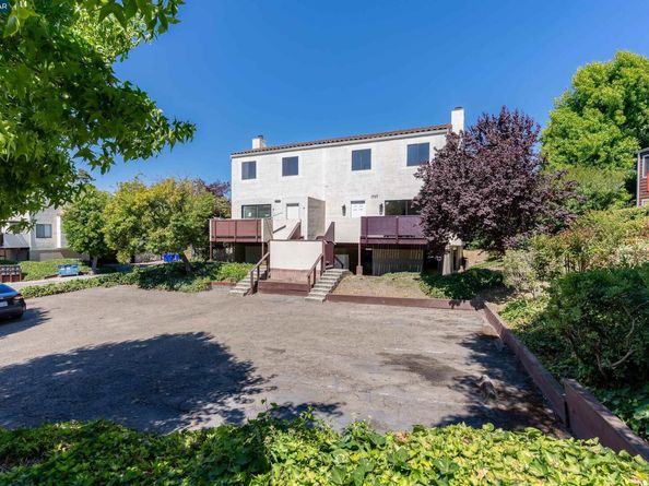 1707 Dalessi Dr, Pinole CA 94564