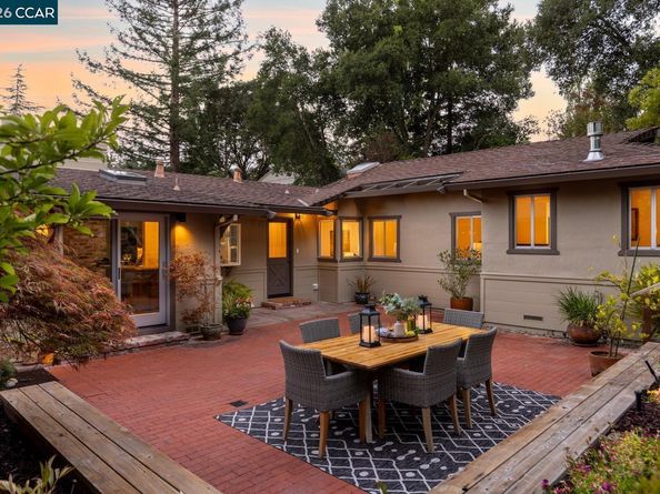 19 Valley Dr, Orinda CA 94563