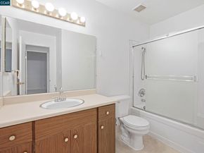 1473 Marchbanks Dr 4, Walnut Creek CA 94598