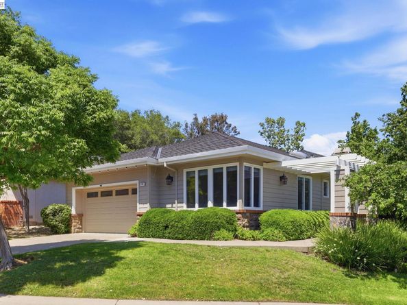 7961 Kemper Ct, Pleasanton CA 94588